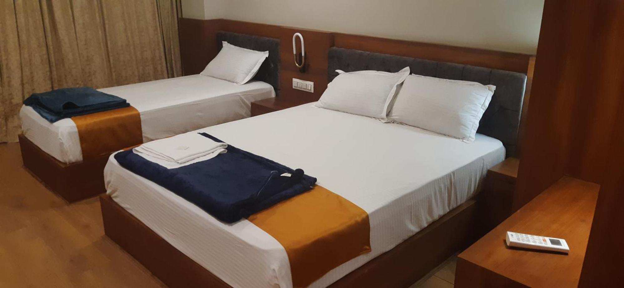 Astro Marine Hospitality Pvt Ltd Hotel Kochi Ngoại thất bức ảnh